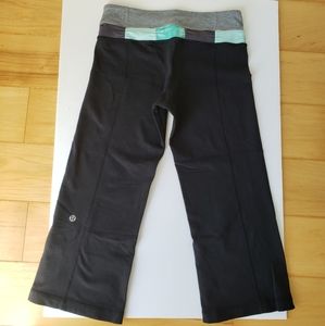 Lululemon Groove Crop Leggings